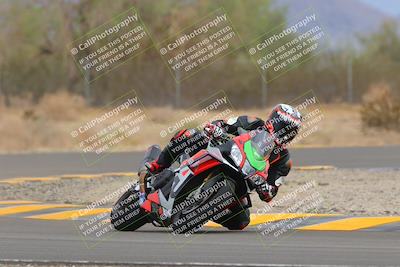 media/Sep-10-2022-SoCal Trackdays (Sat) [[a5bf35bb4a]]/Turn 6 (1140am)/